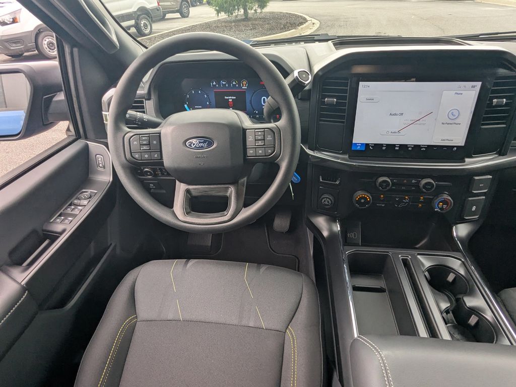 2025 Ford F-150 STX photo 17