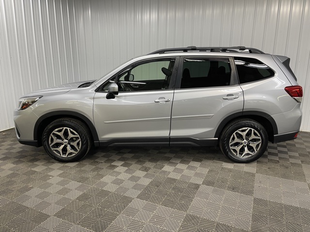 2020 Subaru Forester Premium photo 7