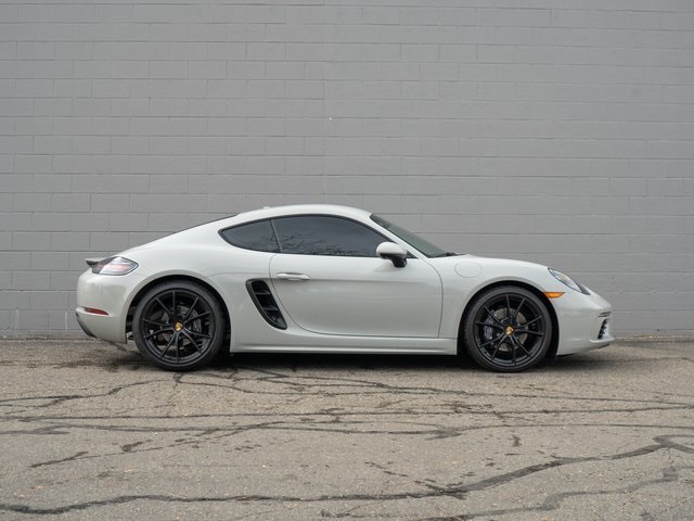 2024 Porsche Cayman Base photo 8