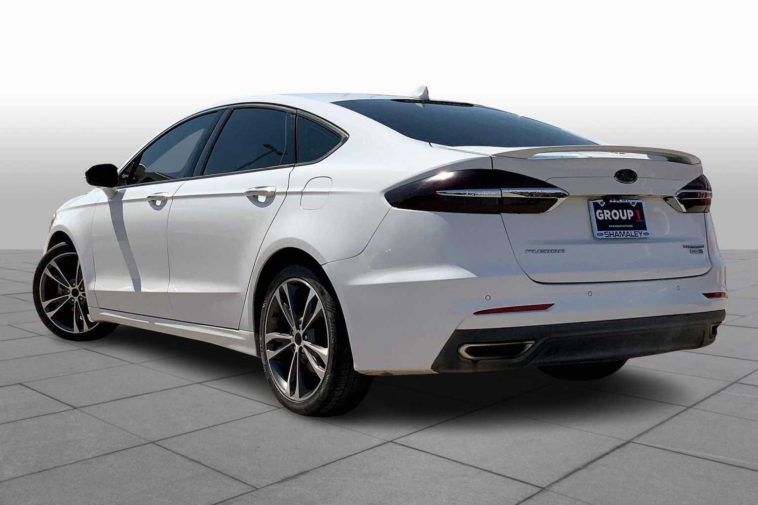 2019 Ford Fusion Titanium photo 10