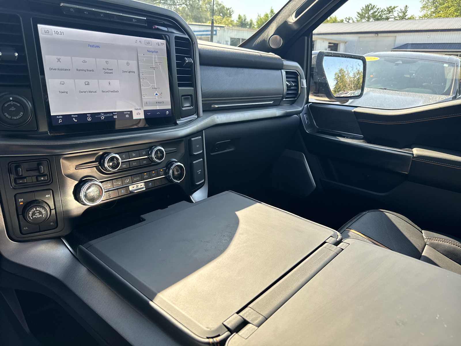 2023 Ford F-150 Platinum photo 41