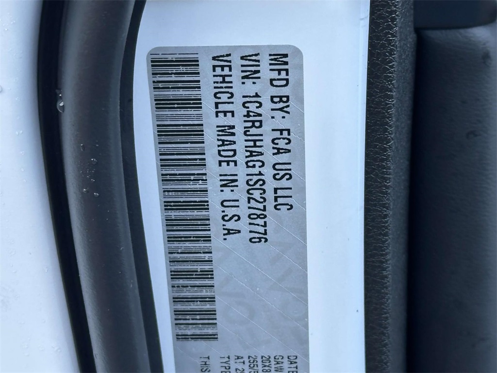 2025 Jeep Grand Cherokee Altitude X photo 17