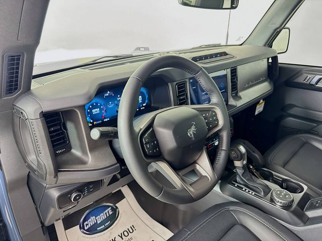 2025 Ford Bronco Badlands photo 9