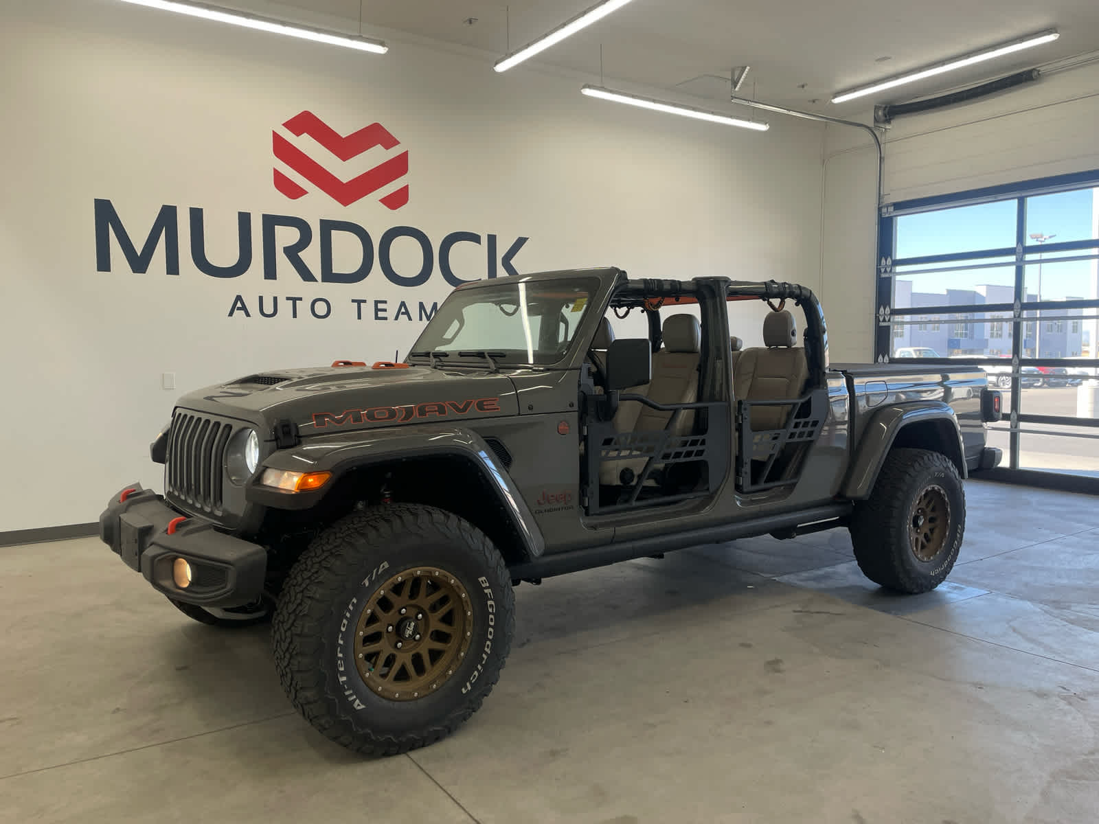 2022 Jeep Gladiator Mojave photo 3