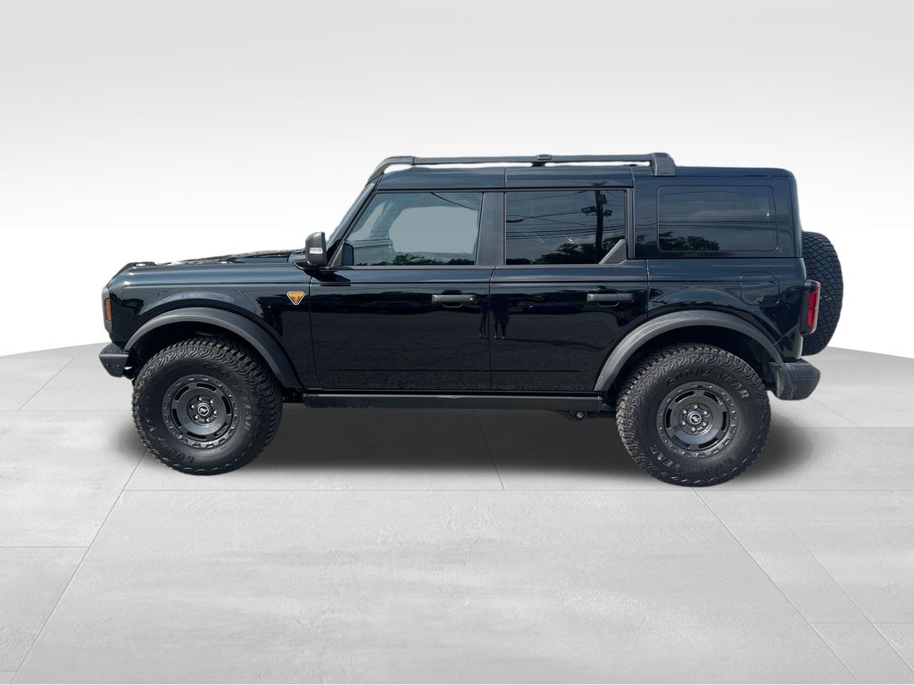 2024 Ford Bronco Badlands photo 2