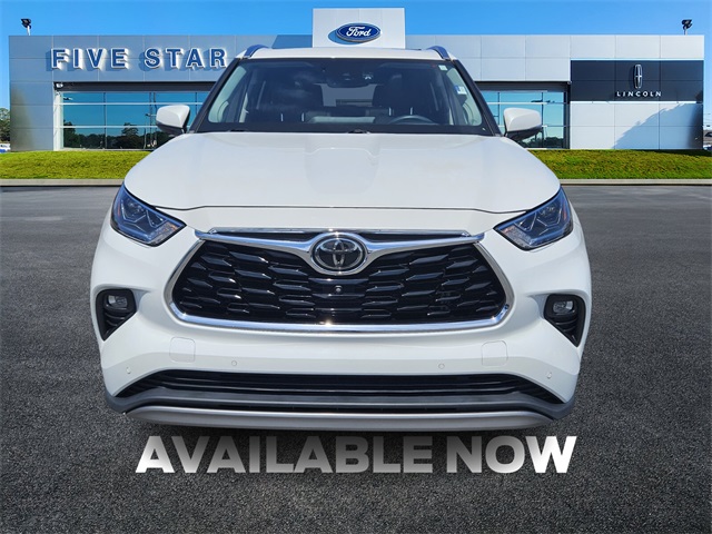 2023 Toyota Highlander Platinum photo 2