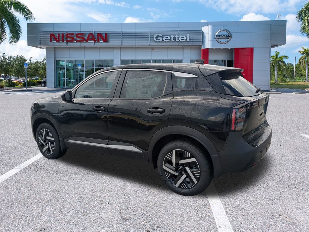 2025 Nissan Kicks SV photo 6