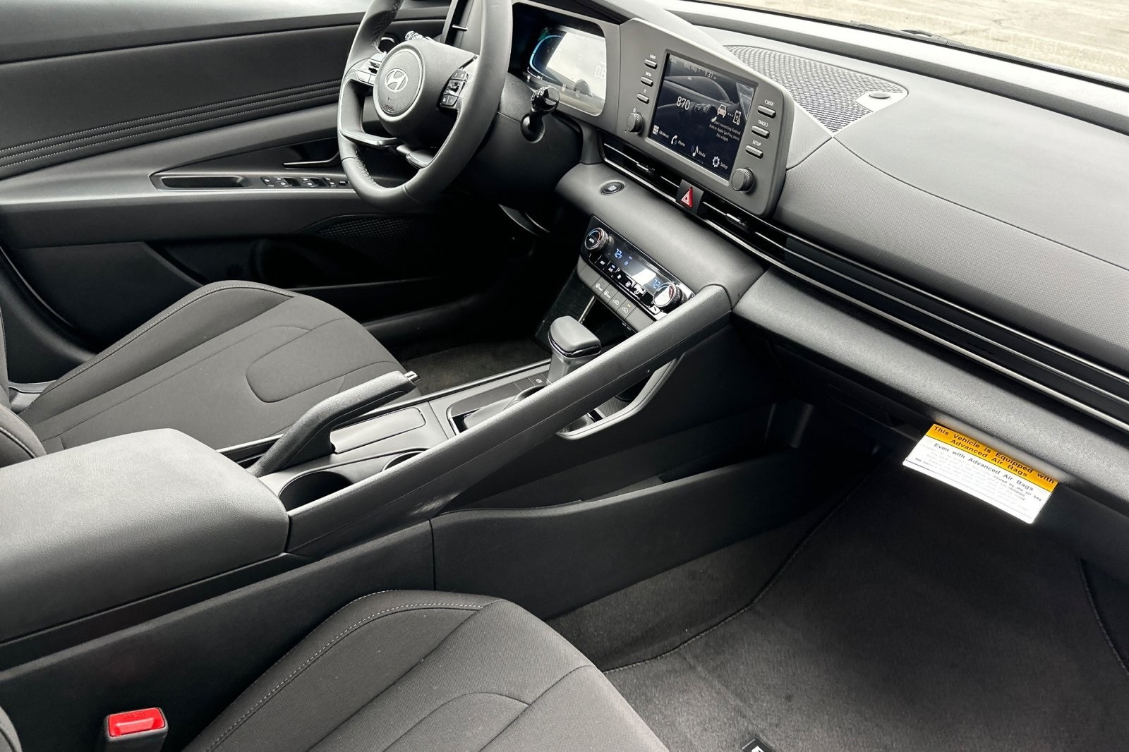 2025 Hyundai Elantra SEL Sport photo 15