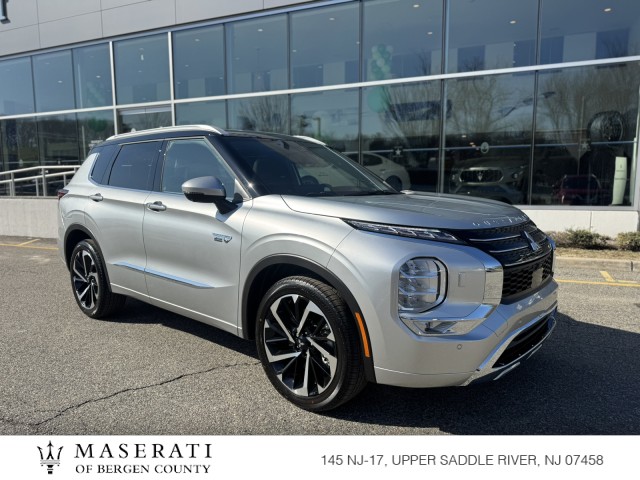 2025 Mitsubishi Outlander Plug-in Hybrid SEL's photo