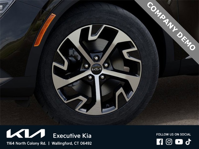 2025 Kia Sportage EX photo 8