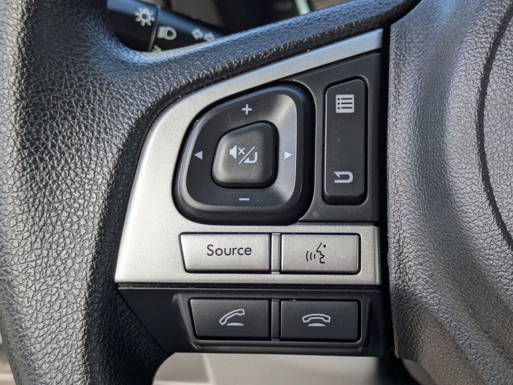 2017 Subaru Forester 2.5i photo 13