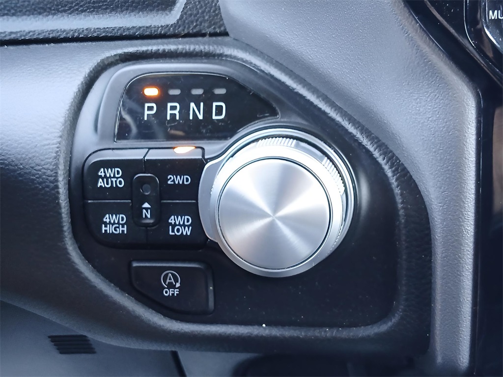 2023 Ram 1500 Laramie photo 11