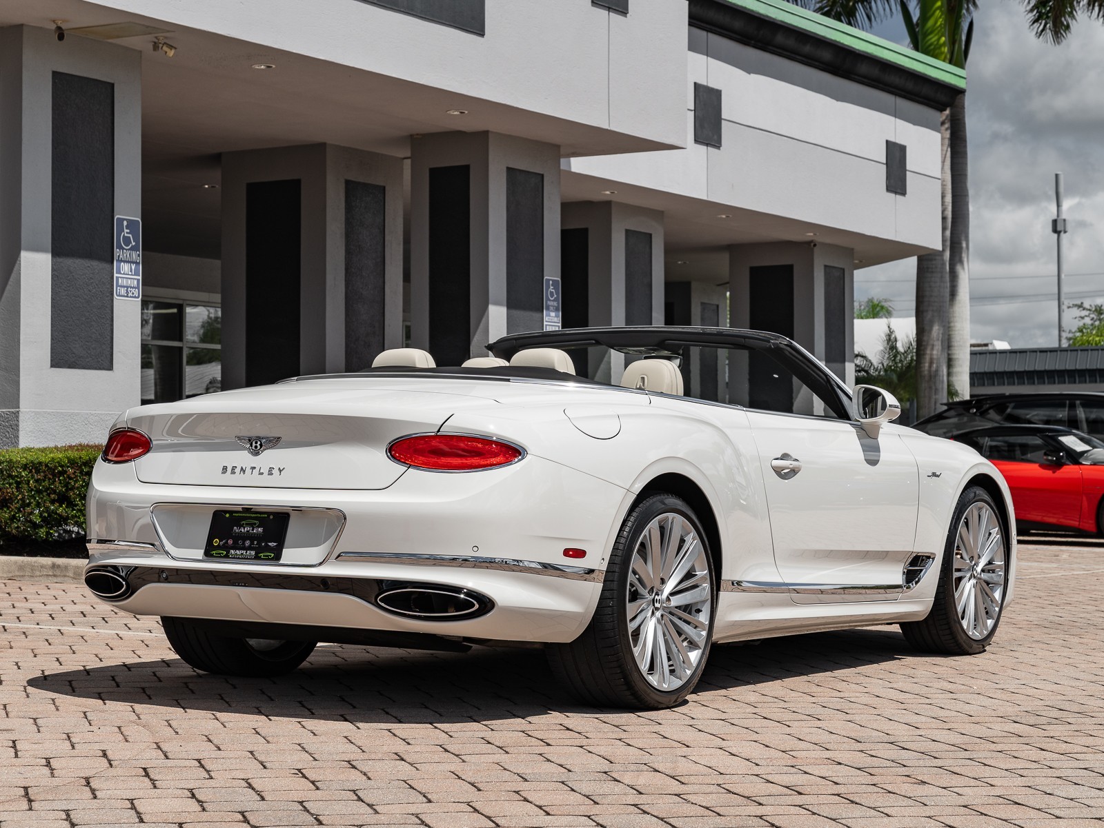 2022 Bentley Continental GTC Speed photo 14