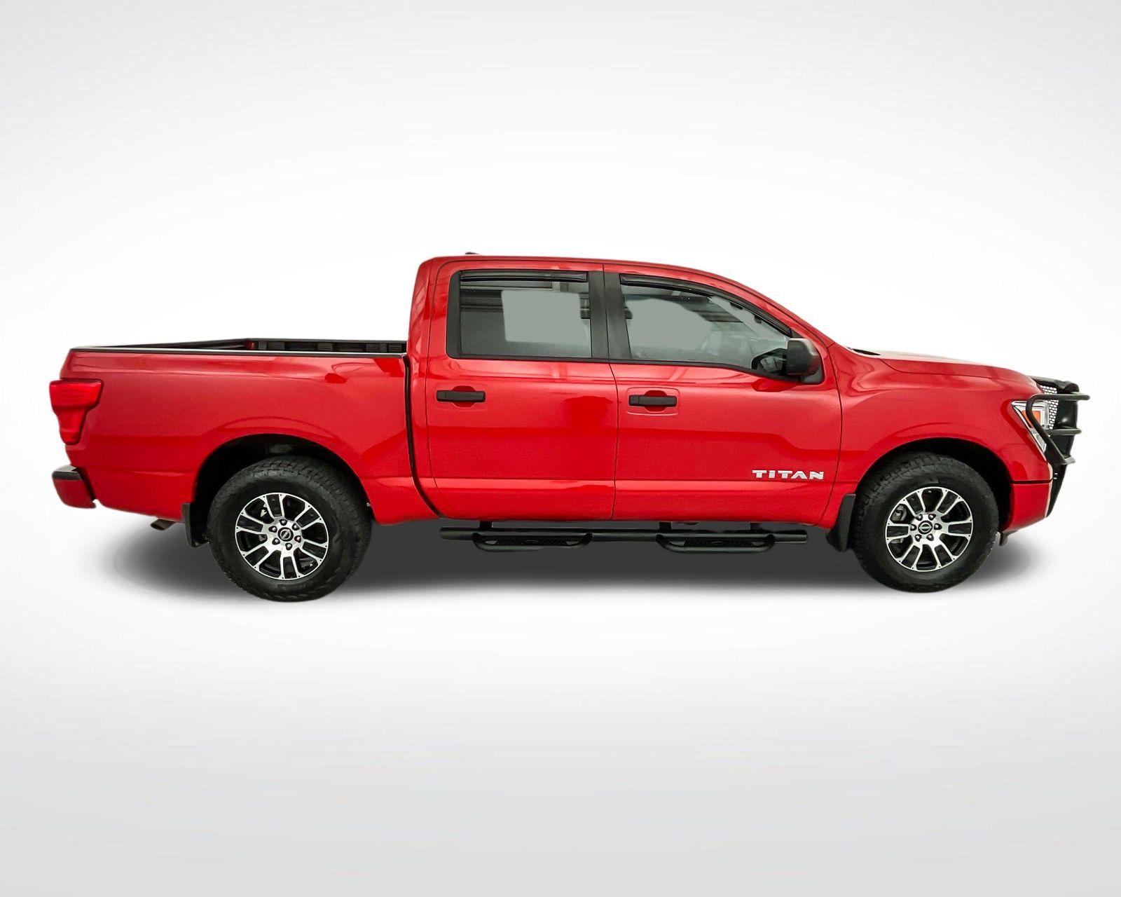 2024 Nissan Titan SV photo 4