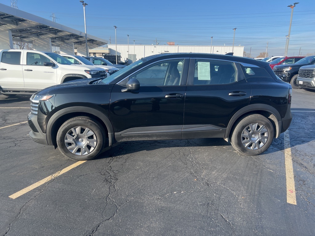 2025 NISSAN KICKS MPV - Image 1