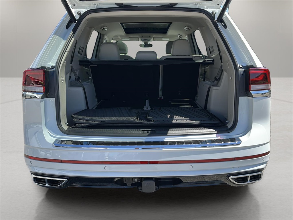 2024 Volkswagen Atlas SEL Premium R-Line photo 11