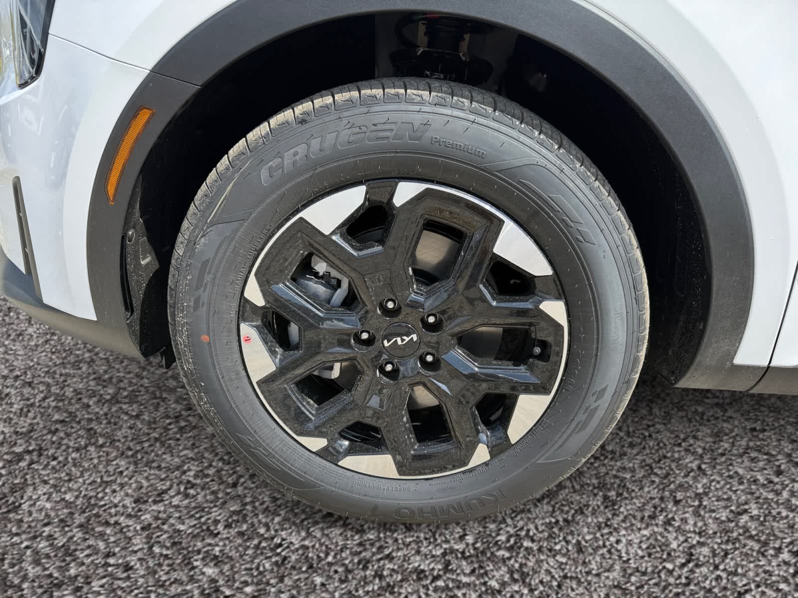 2026 Kia Sorento S photo 13