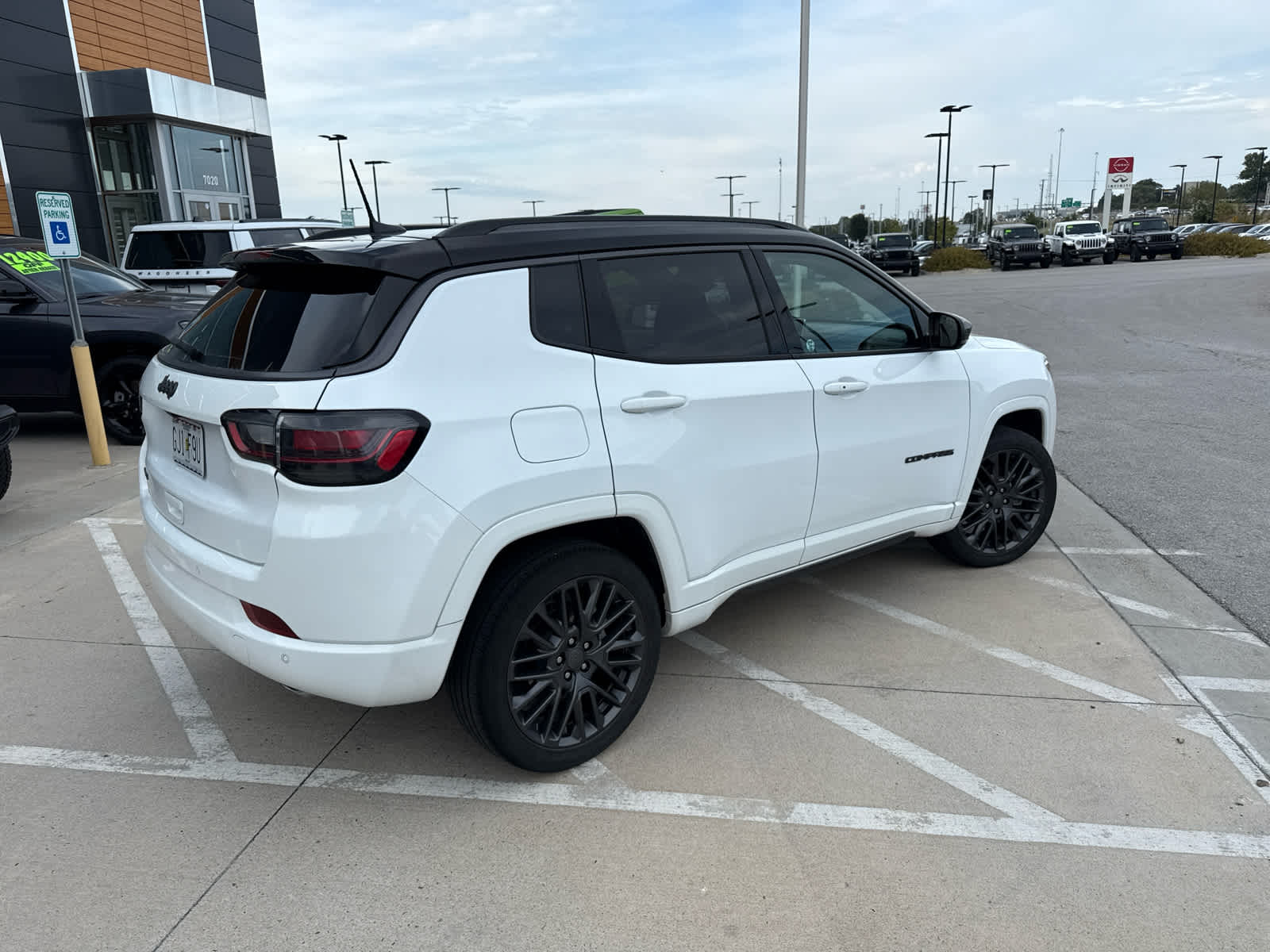 2022 Jeep Compass Limited photo 4