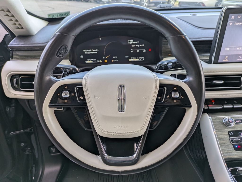 2020 Lincoln Aviator Black Label photo 16
