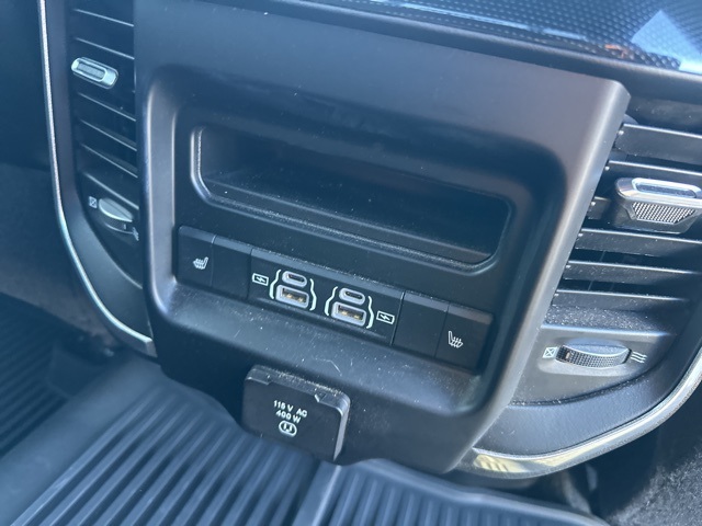 2023 Ram 3500 Laramie photo 25