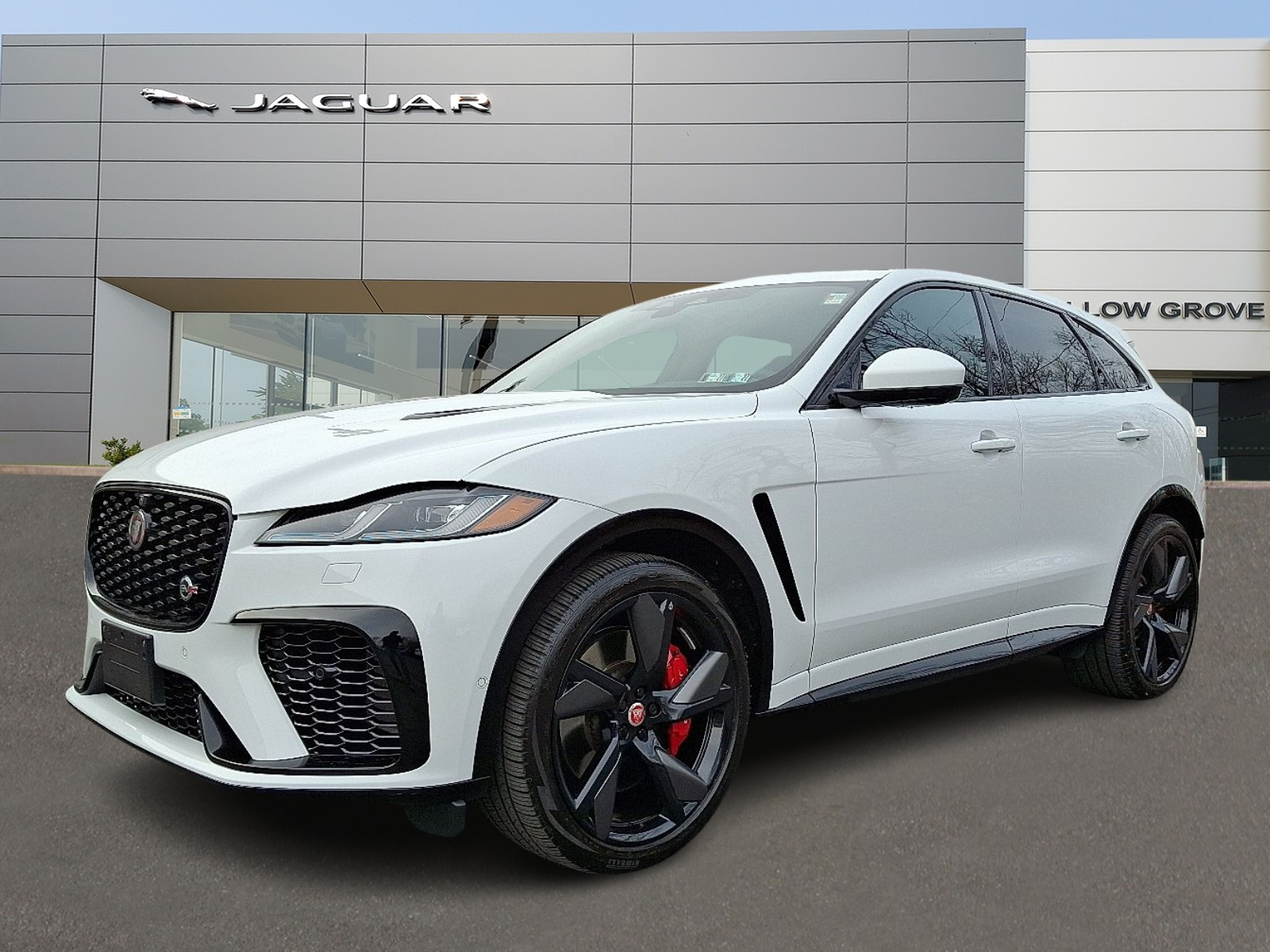 2022 Jaguar F-Pace SVR's photo
