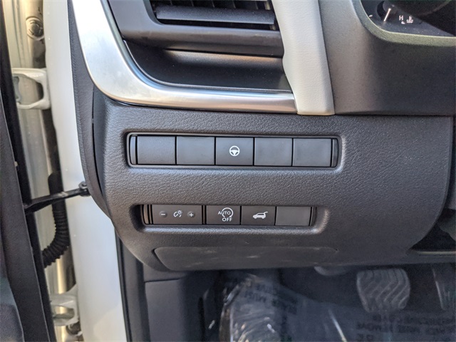 2024 Nissan Rogue SV photo 25