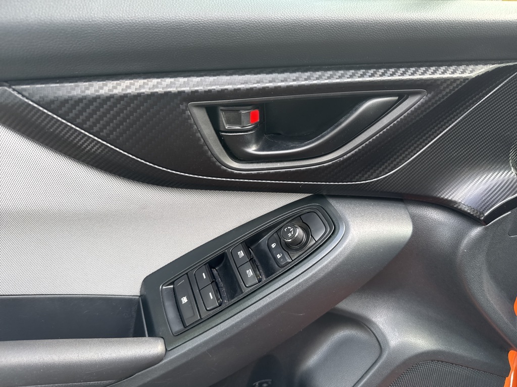 2019 Subaru Crosstrek 2.0i Premium photo 12