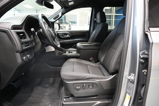 2023 Chevrolet Suburban LS photo 9