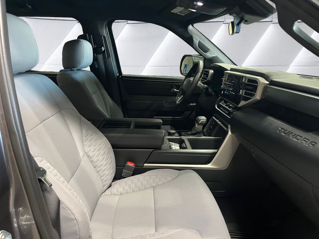 2025 Toyota Tundra SR5 photo 13