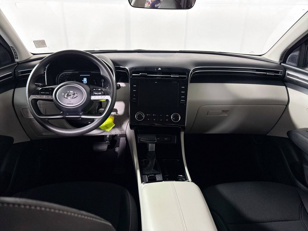 2023 Hyundai Tucson SE photo 7