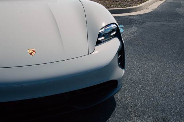 2024 Porsche Taycan 4S photo 4