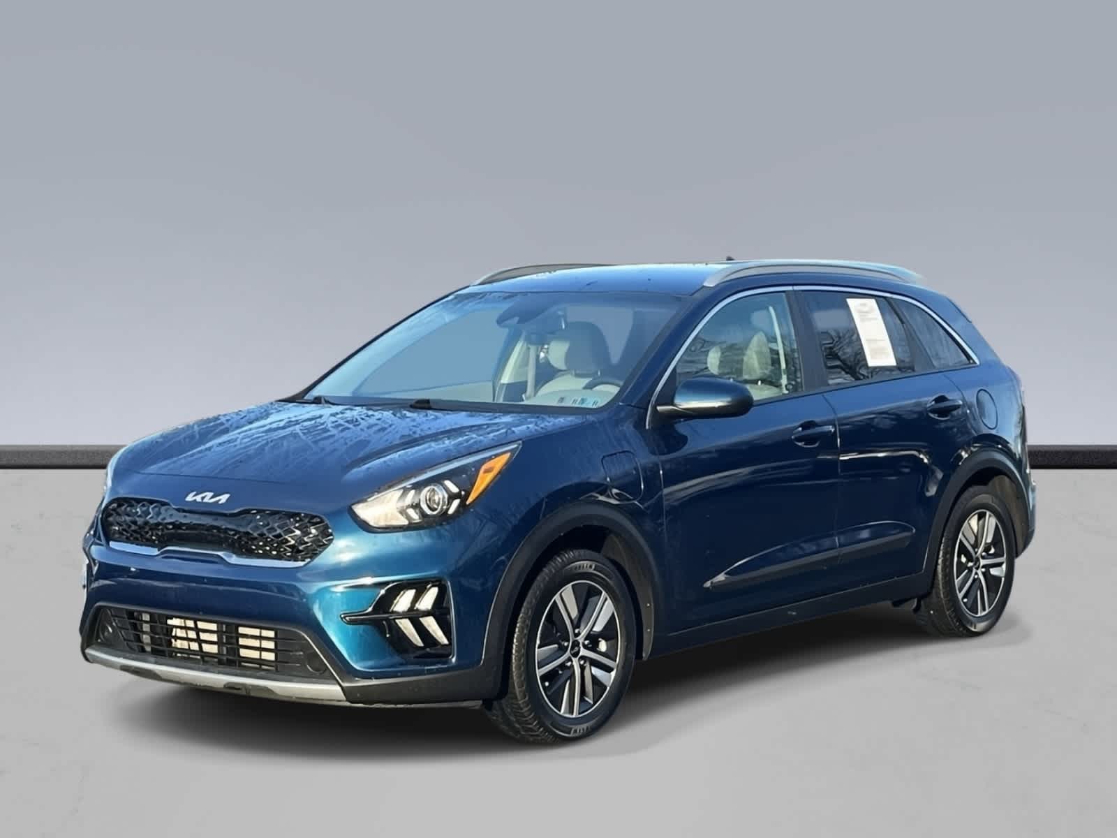 2022 Kia Niro LXS's photo