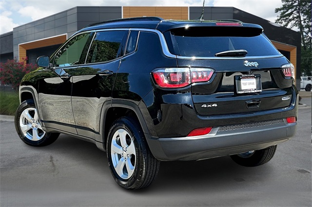 2020 Jeep Compass Latitude photo 4