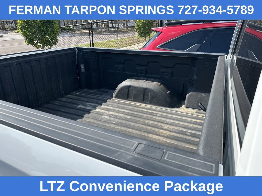 2025 Chevrolet Silverado 1500 LTZ photo 3