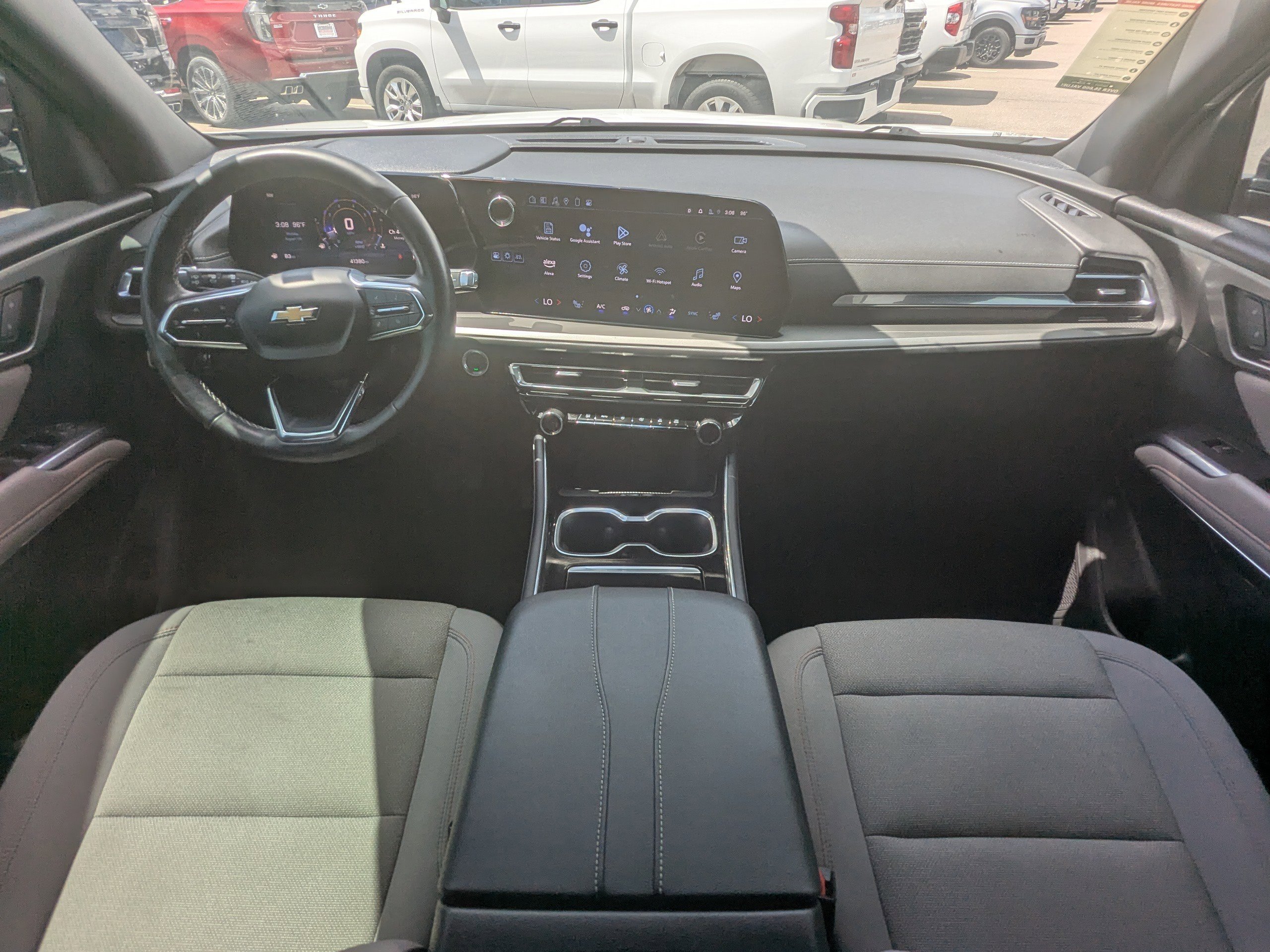 2024 Chevrolet Traverse photo 11