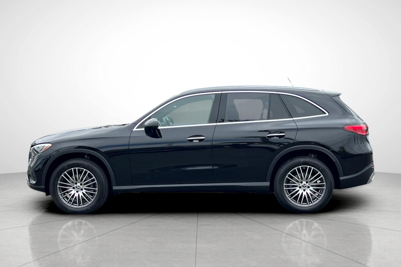2025 Mercedes Benz GLC 300 photo 27