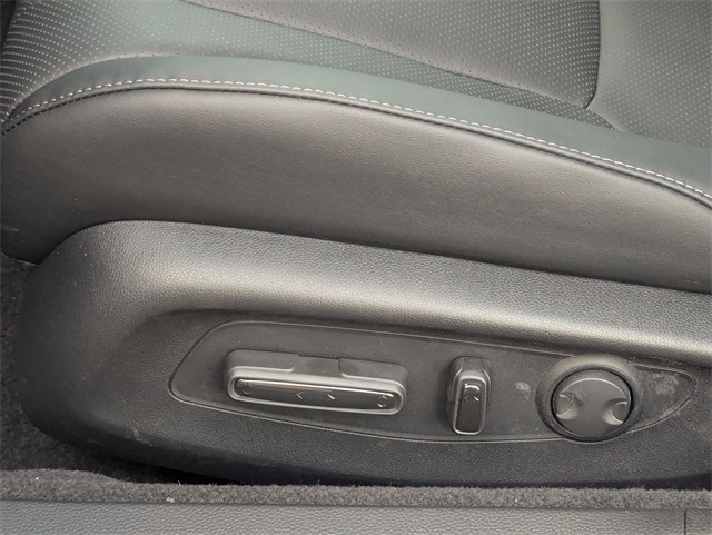 2025 Honda Accord Hybrid EX-L photo 12