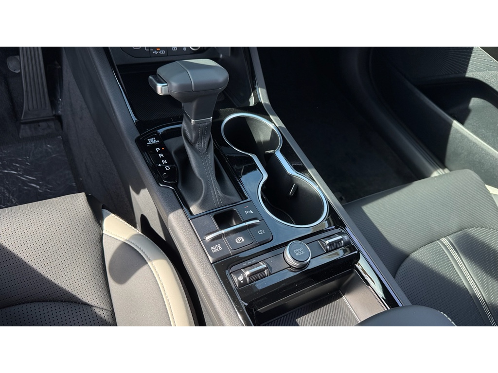 2026 Kia K5 GT-Line photo 21