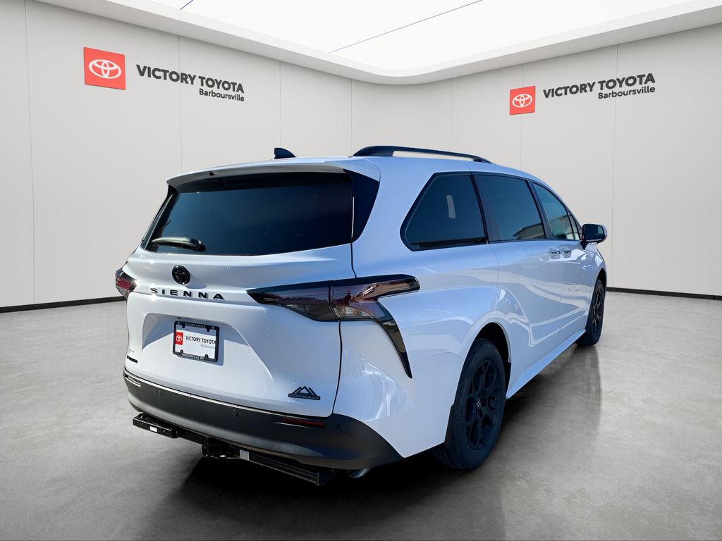2026 Toyota Sienna XLE photo 2