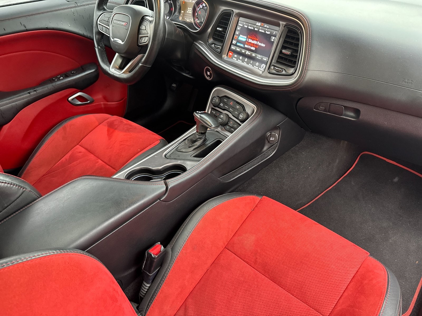 2021 Dodge Challenger R/T Scat Pack Widebody photo 11