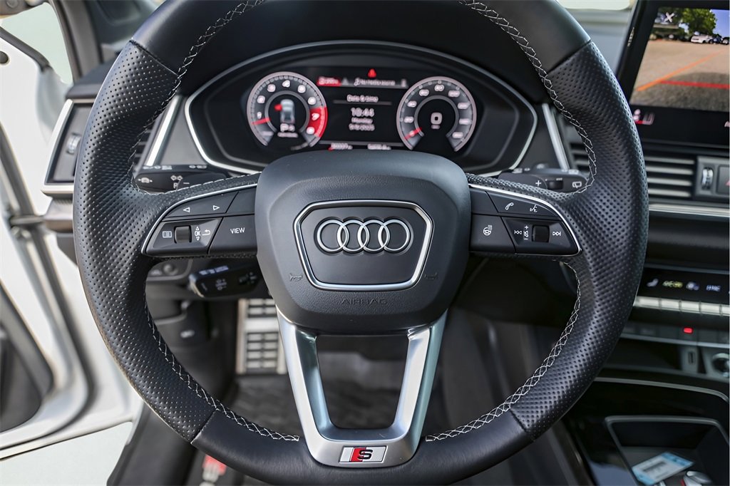 2023 Audi SQ5 Premium Plus photo 13