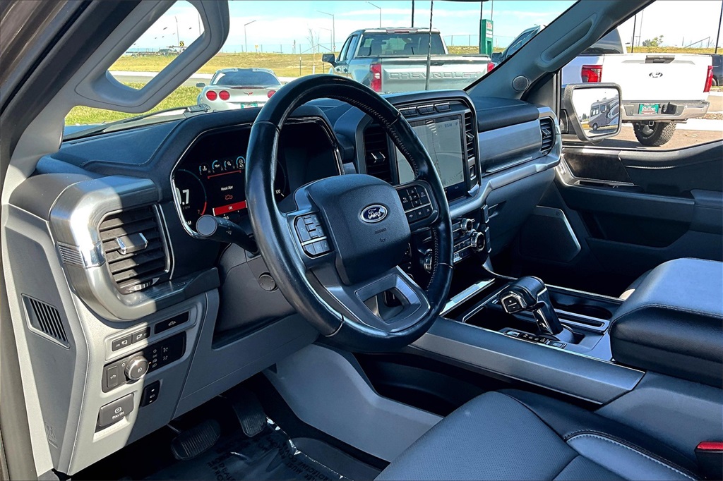 2021 Ford F-150 Lariat photo 14