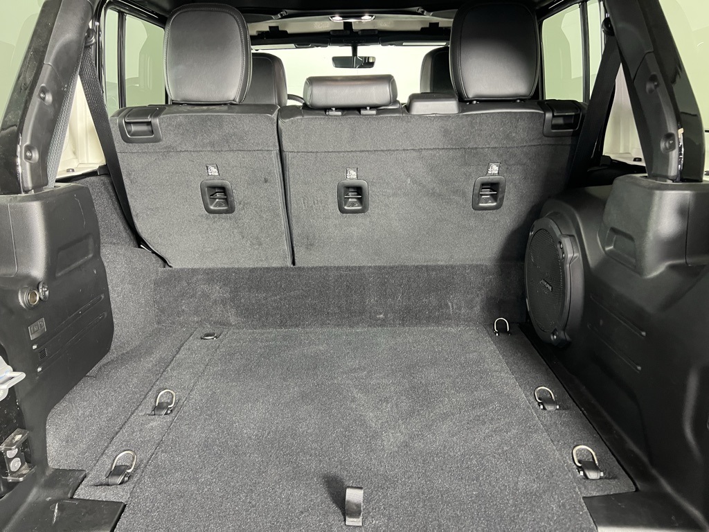 2022 Jeep Wrangler Unlimited Sahara 4xe photo 23