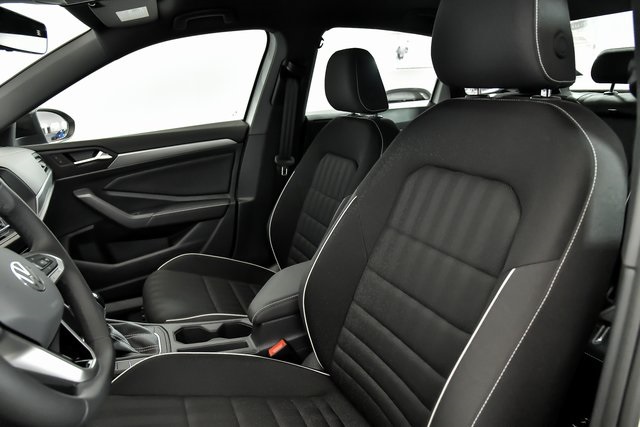 2024 Volkswagen Jetta 1.5T Sport photo 5