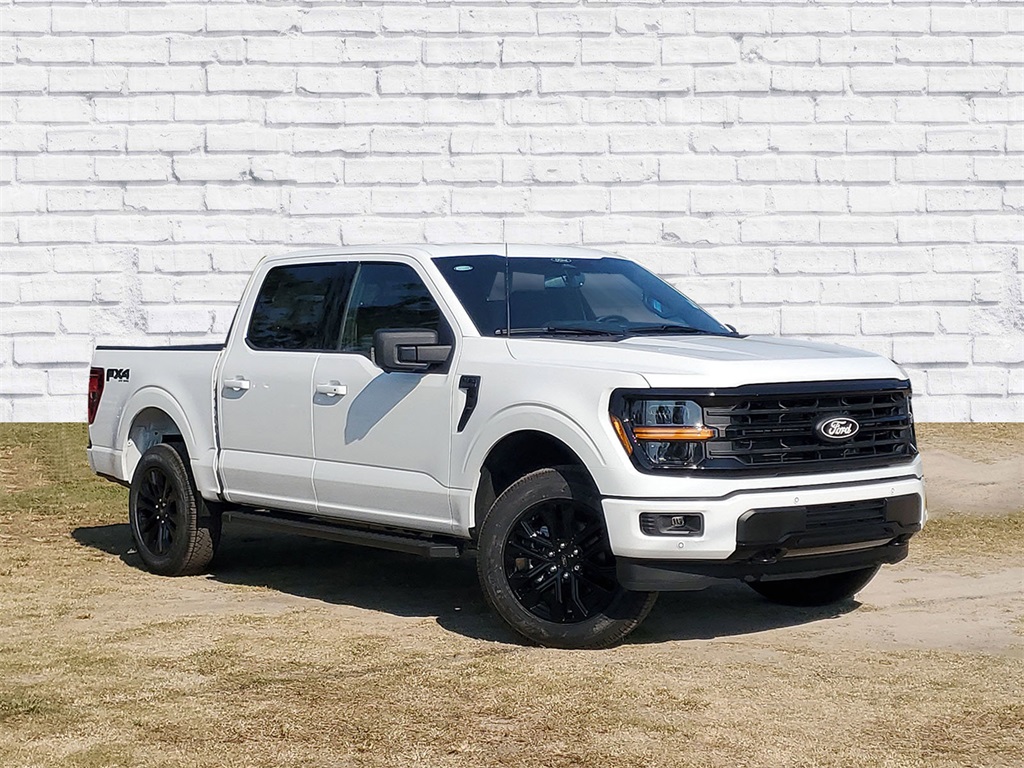 2025 Ford F-150 XLT's photo
