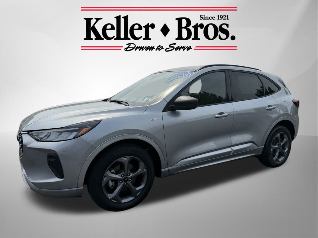 2023 Ford Escape ST-Line photo 3