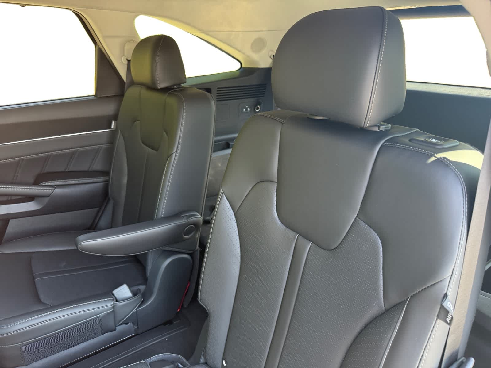 2026 Kia Sorento X-Line SX photo 11
