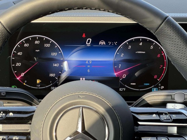 2025 Mercedes Benz GLS 450 4MATIC photo 10