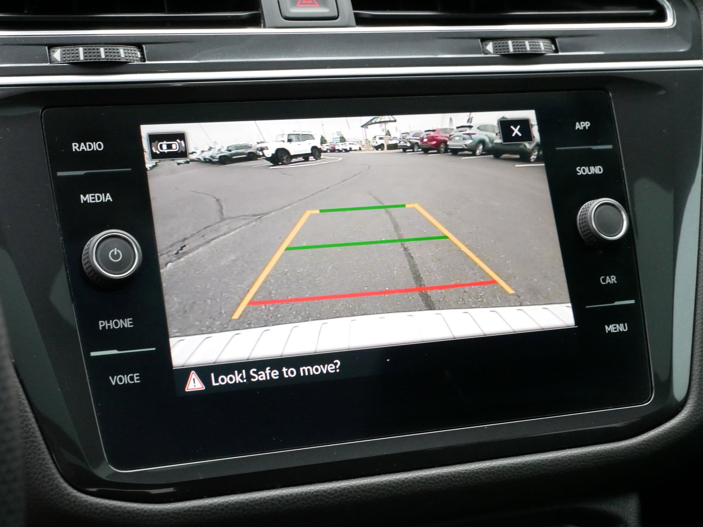 2022 Volkswagen Tiguan SE R-Line Black photo 28