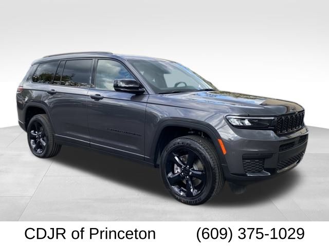 2025 Jeep Grand Cherokee L Altitude's photo